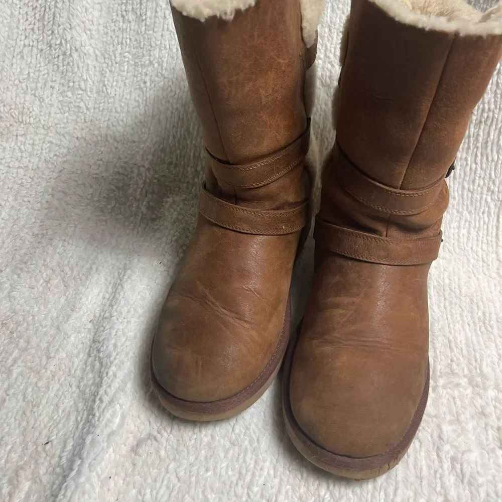 UGG Australia Becket Leather Brown women’s Boots shearling lining women’s SZ10 - Picture 3 of 12